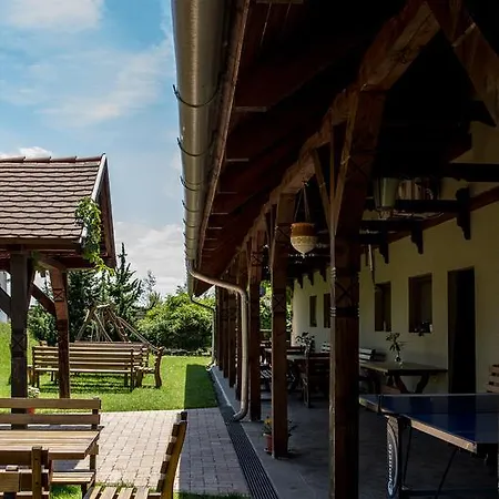 Bikavolgyi Panzio Bed & Breakfast Gárdony