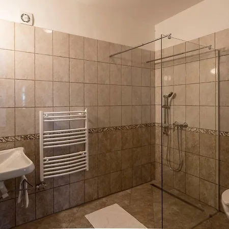 Bikavolgyi Panzio Bed & Breakfast